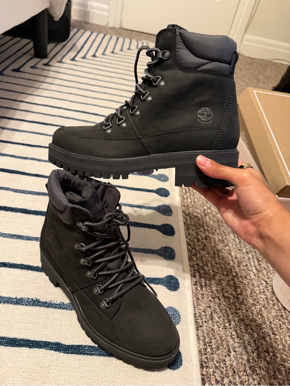 Women’s Timberland waterproof Black Lace-Up Outdoor Boots 8.5- never worn